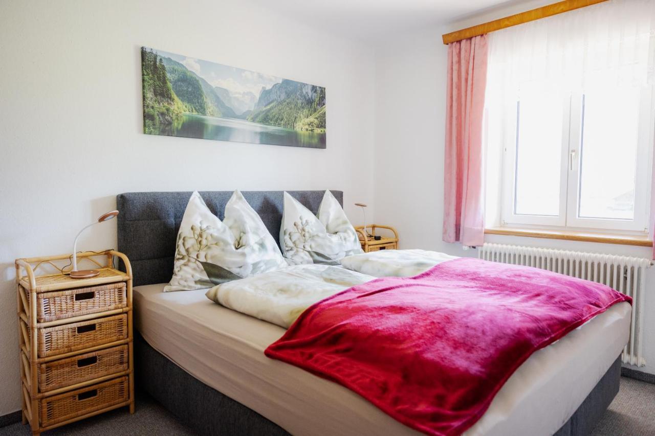 Haus Michaela Apartment Gschwandt  Bagian luar foto