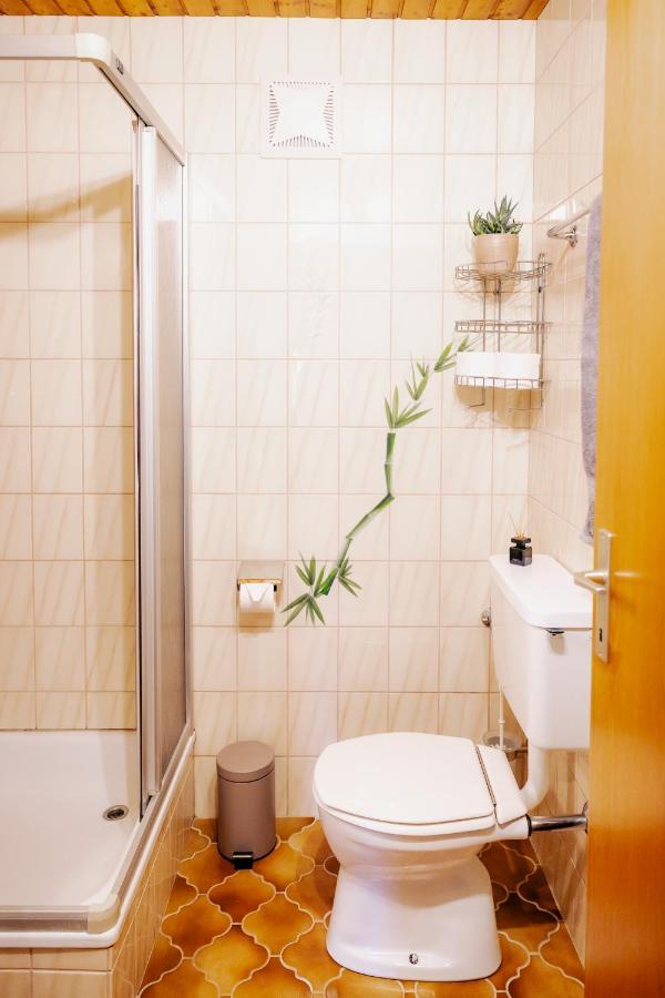 Haus Michaela Apartment Gschwandt  Bagian luar foto